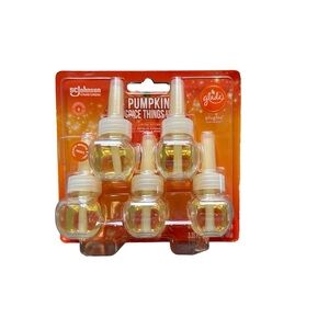 Glade PlugIns Refill 5 CT Pumpkin Spice Things Up & 1 Glade Plugin